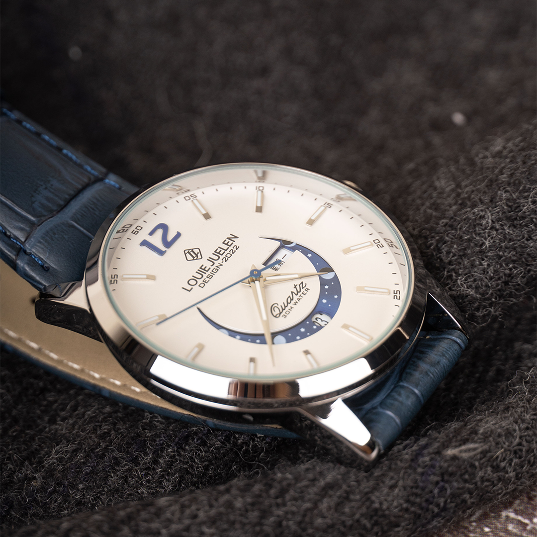 Elegant Luminous Moonphase Ur